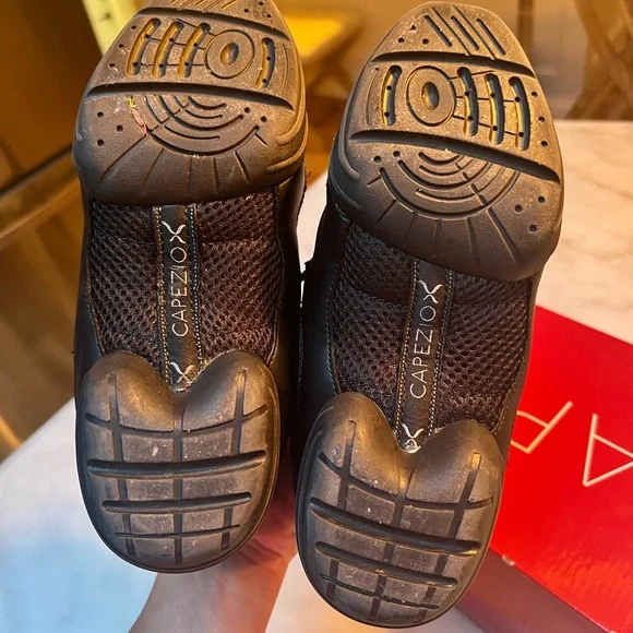 Capezio Kids Black Sneakers - Picture 8 of 9